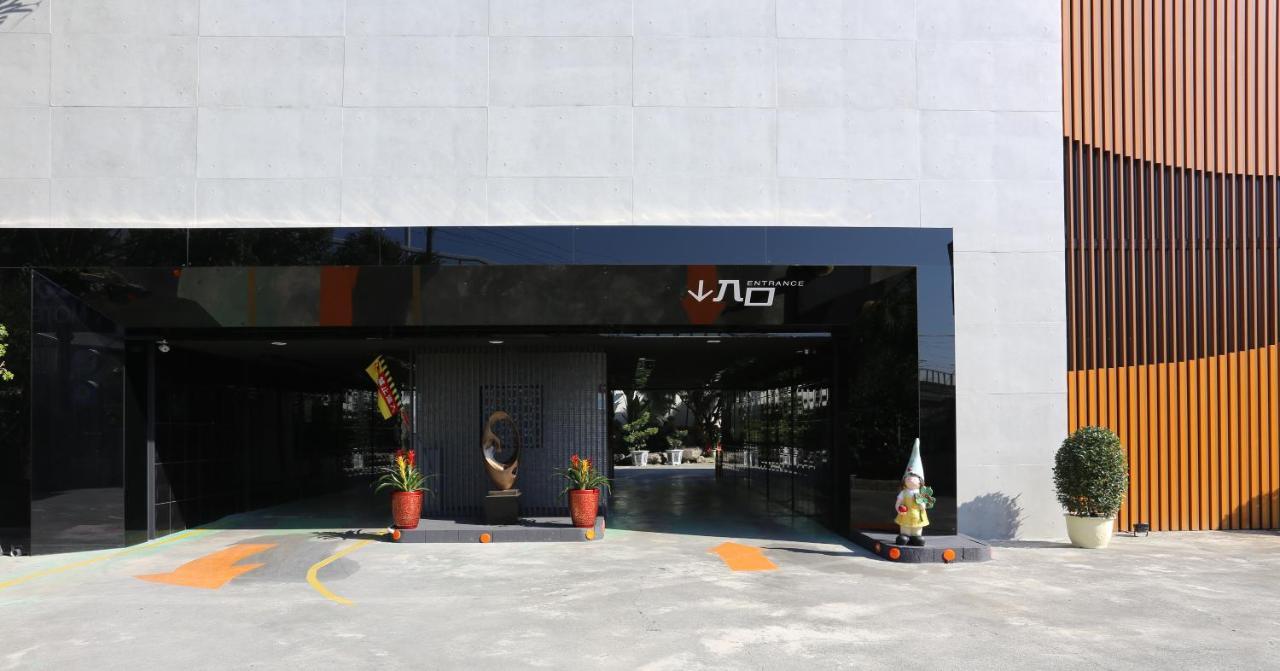Pingtung Go Shine Motel المظهر الخارجي الصورة